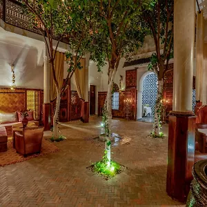 4* Pensión Maialou &
